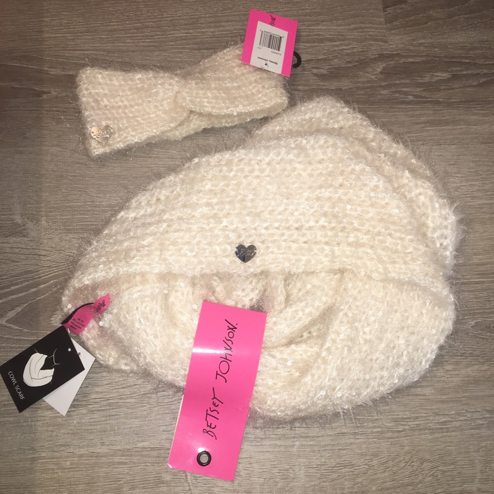Betsy Johnson scarf & headband